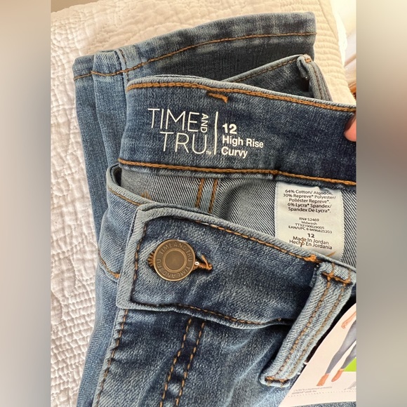 NWT Time and Tru jeans size 12 - Picture 2 of 2